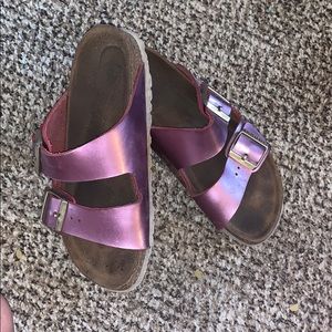 pink/purple strap birkenstock